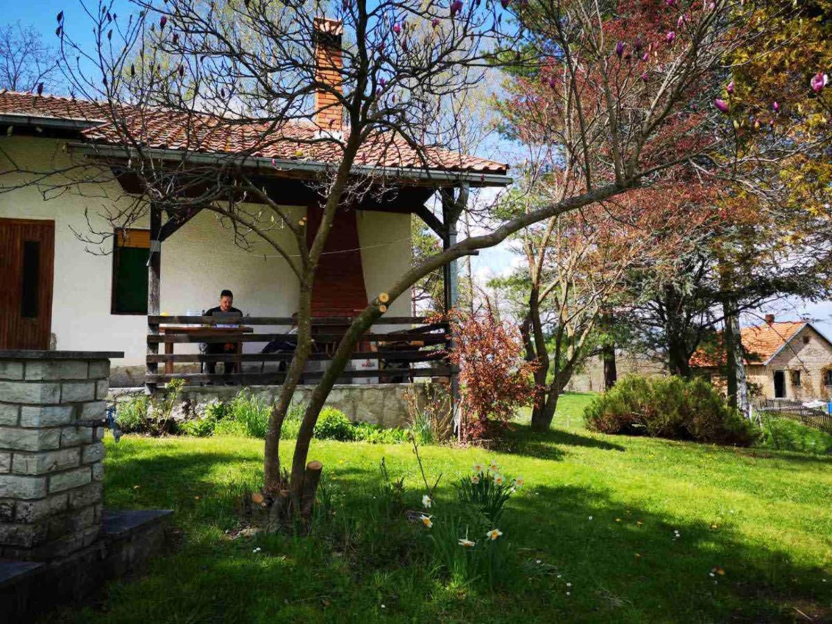Takovo - Odmor U Selu Gornji Milanovac Exterior foto